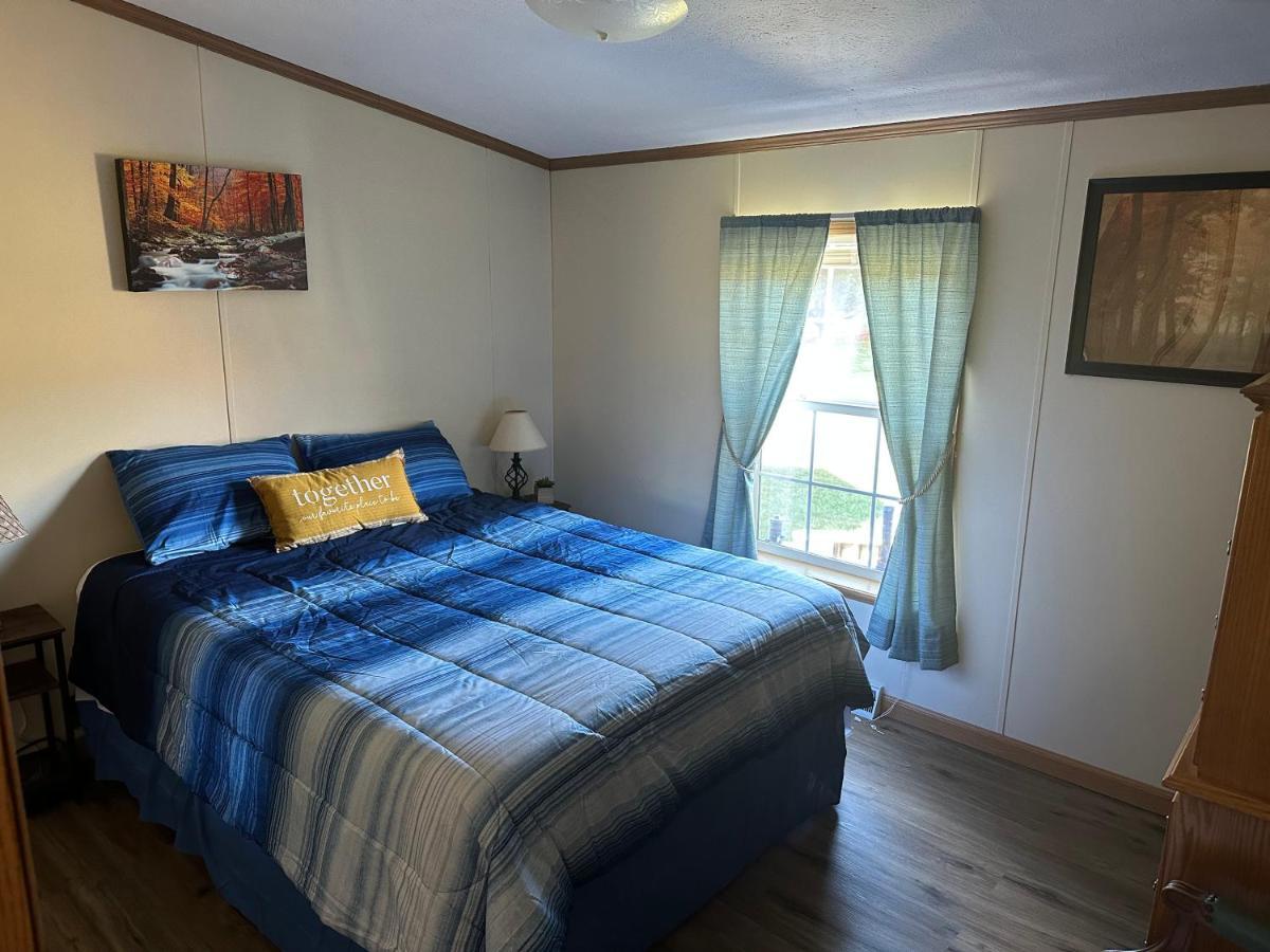 Spacious Cozy Getaway ! King Bed, Game Room, Out Door Patio Cairo Bagian luar foto